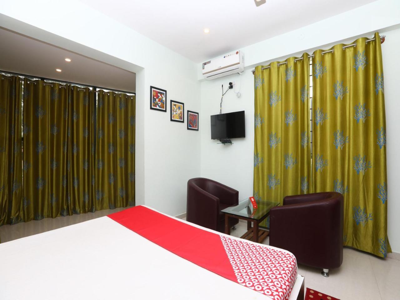 Golden Residency Hotel Mysore Buitenkant foto
