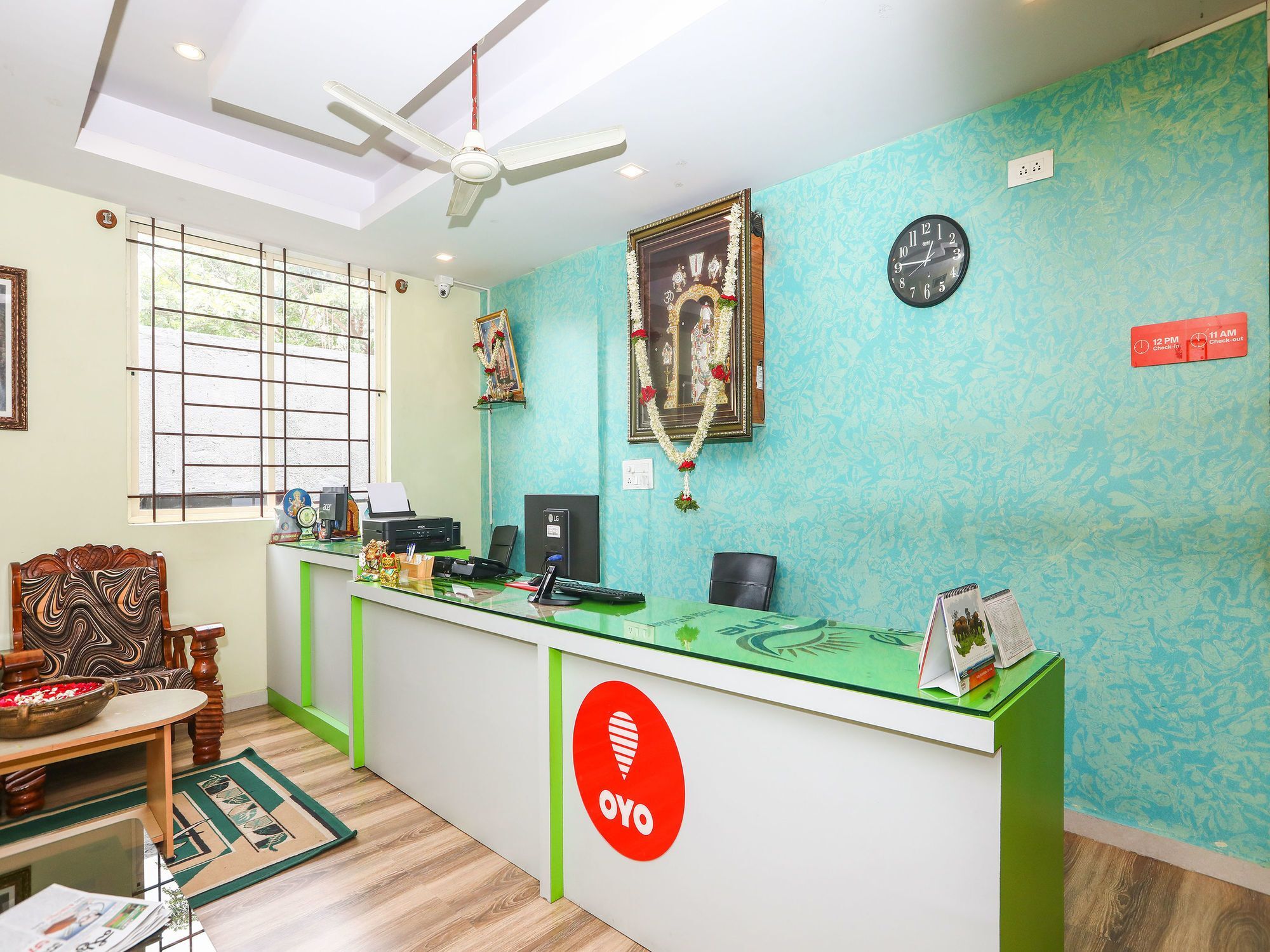 Golden Residency Hotel Mysore Buitenkant foto